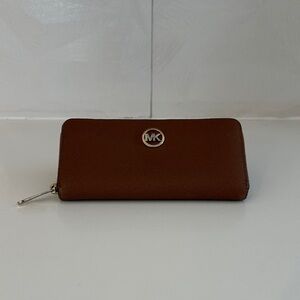 Michael Kors Brown Clutch Wallet